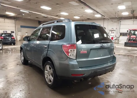 2009 Subaru Forester 2.5X из США, поврежденный, VIN JF2SH63659H793168